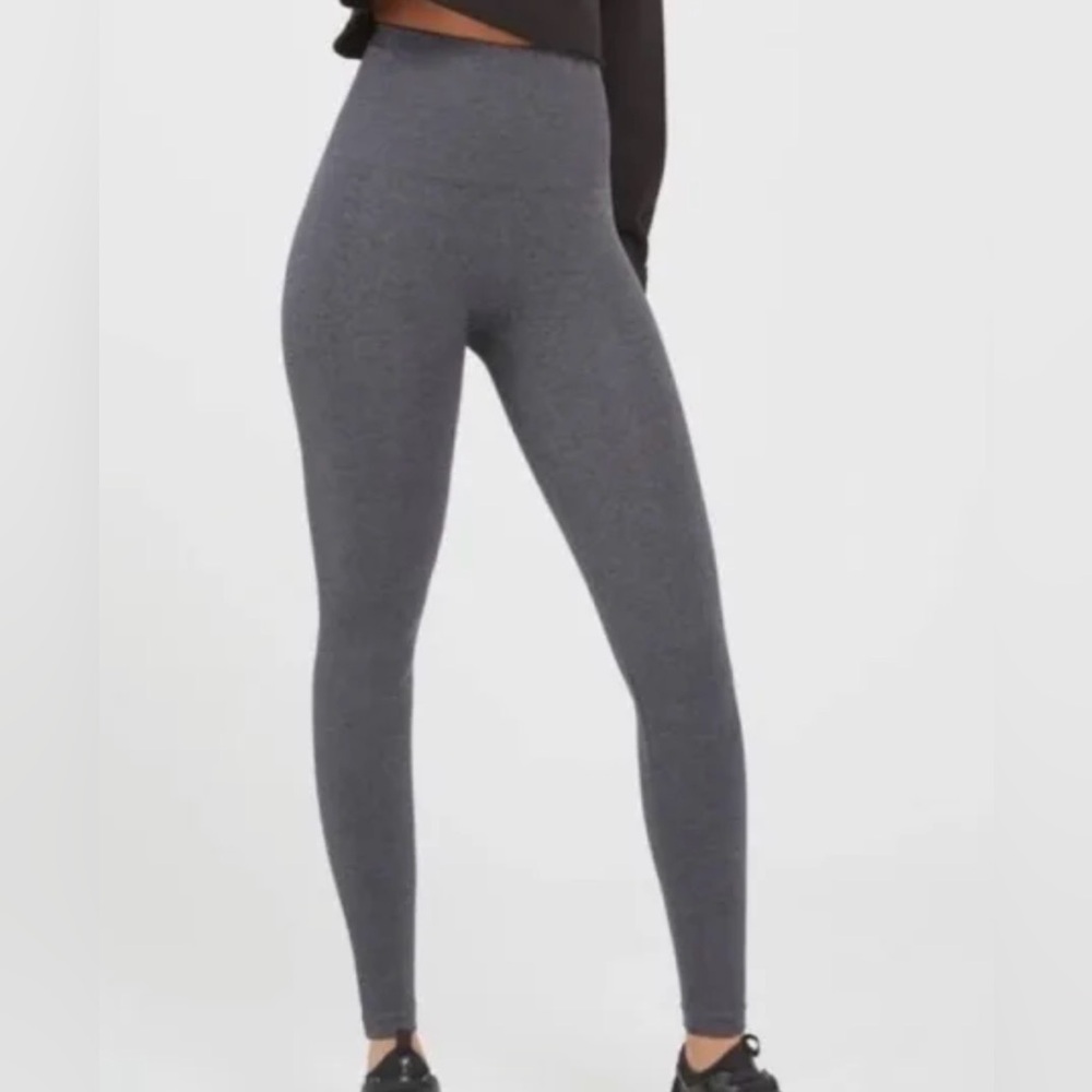 SPANX Look at Me Now Seamless Leggings ‼️NEW LOW PRICE‼️
